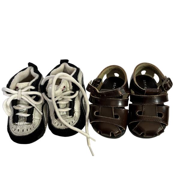 lot of 2 Pair Baby Infant shoes size 2 FILA and Stride Rite Leather  sneakers - Picture 1 of 11